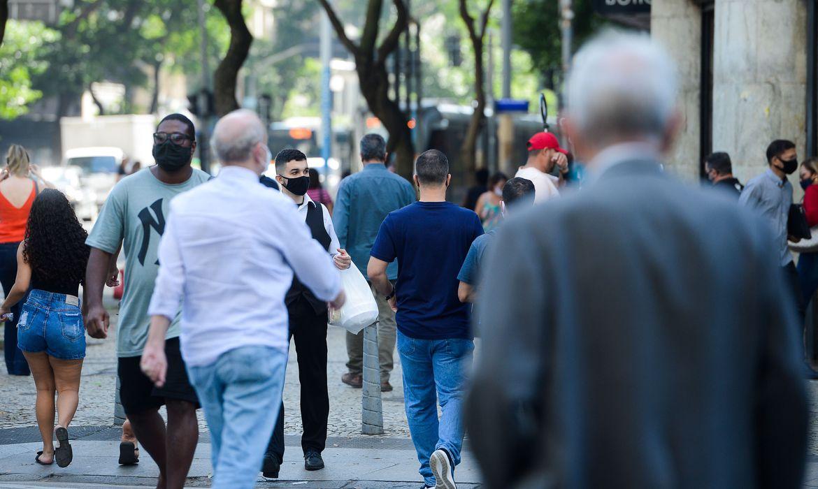 Covid-19: Brasil registra 13.501 casos e 26 mortes em 24 horas