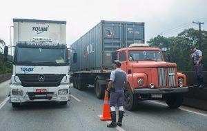 Governo de São Paulo dissolve 34 bloqueios em rodovias estaduais