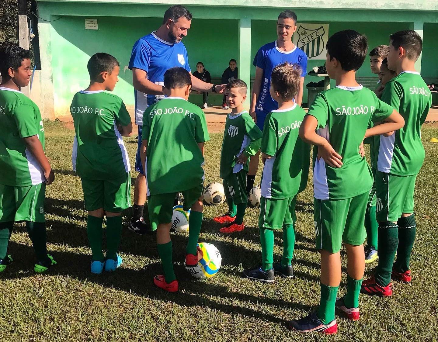 Inter e Ponte Preta abrem a 1ª Copa Manoel Roberto Massaretti de Futebol