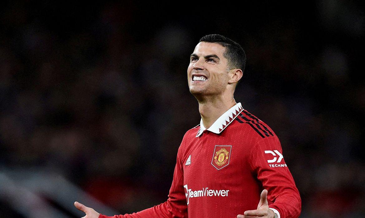 Manchester United anuncia a saída do português Cristiano Ronaldo