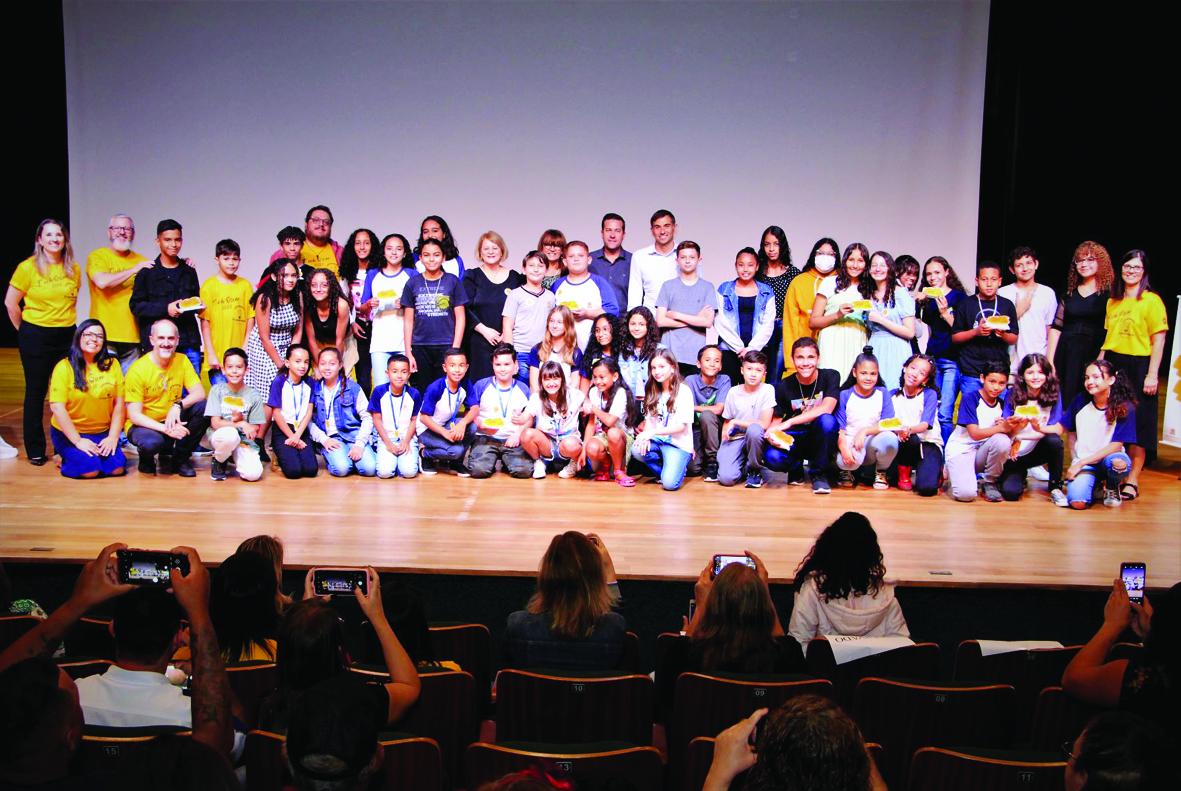 Prefeitura realiza premiação de trabalhos do Projeto Letramento em Programação