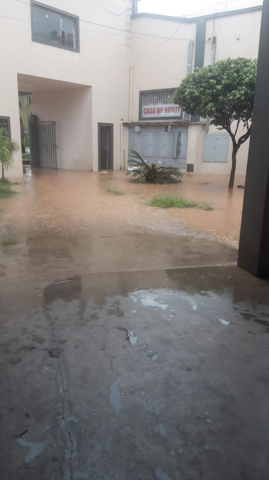 Cartilha reúne orientações para população atingida por enchentes