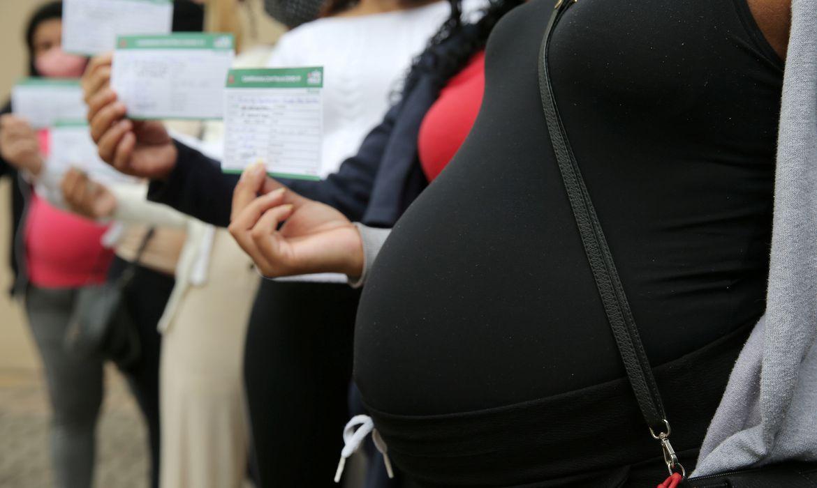 Covid-19 causou mais mortes em gestantes e puérperas, revela estudo