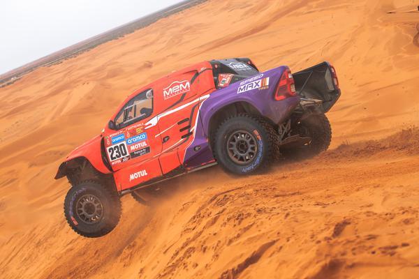 Dakar: Moraes passa mal, para na trilha, retorna e ainda chega em 3º na especial de hoje