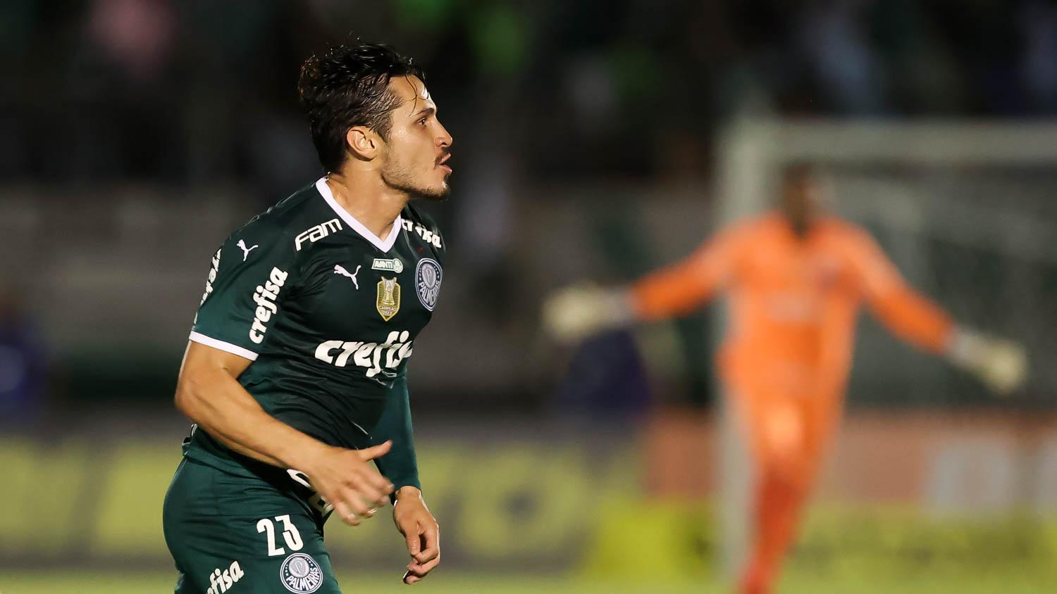 Palmeiras derrota Botafogo com golaço de Veiga