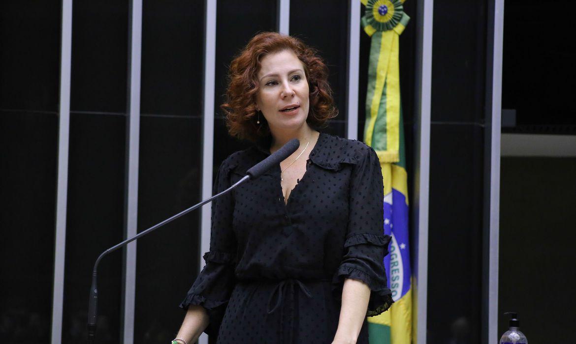 Gilmar Mendes abre inquérito contra Carla Zambelli