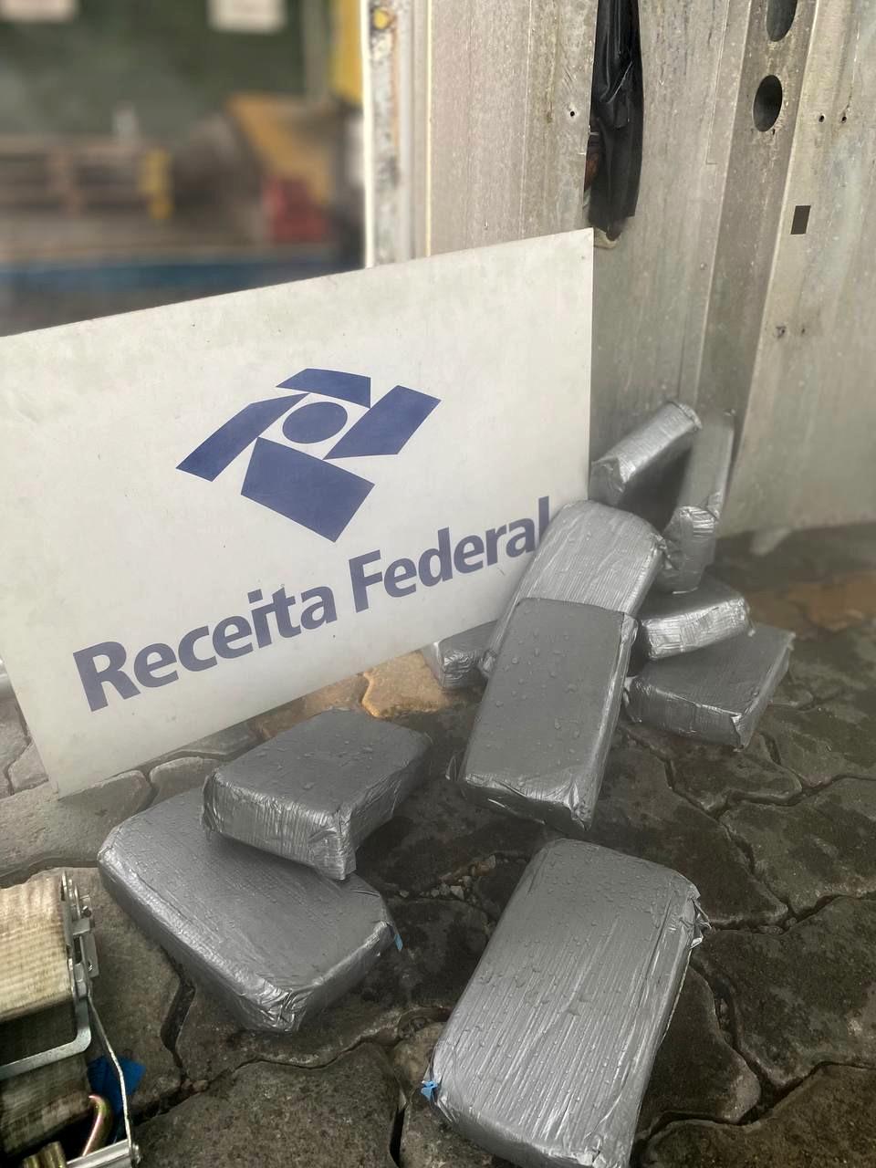 Receita Federal faz duas apreensões de cocaína no Porto de Santos