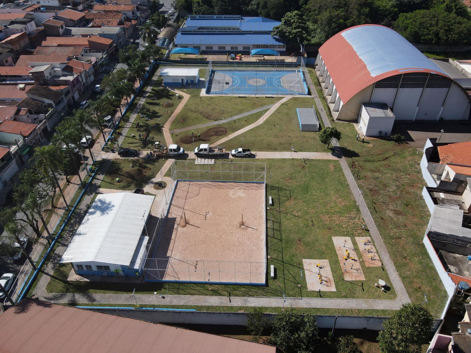 Centro Esportivo de Lazer da Família em homenagem ao prof. Zanatta