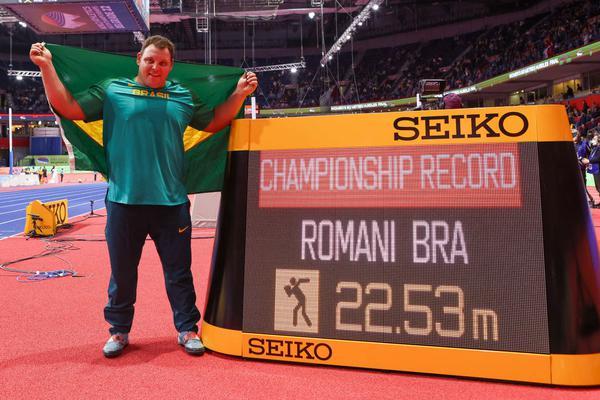 Darlan Romani comemora um ano do ouro em Belgrado 