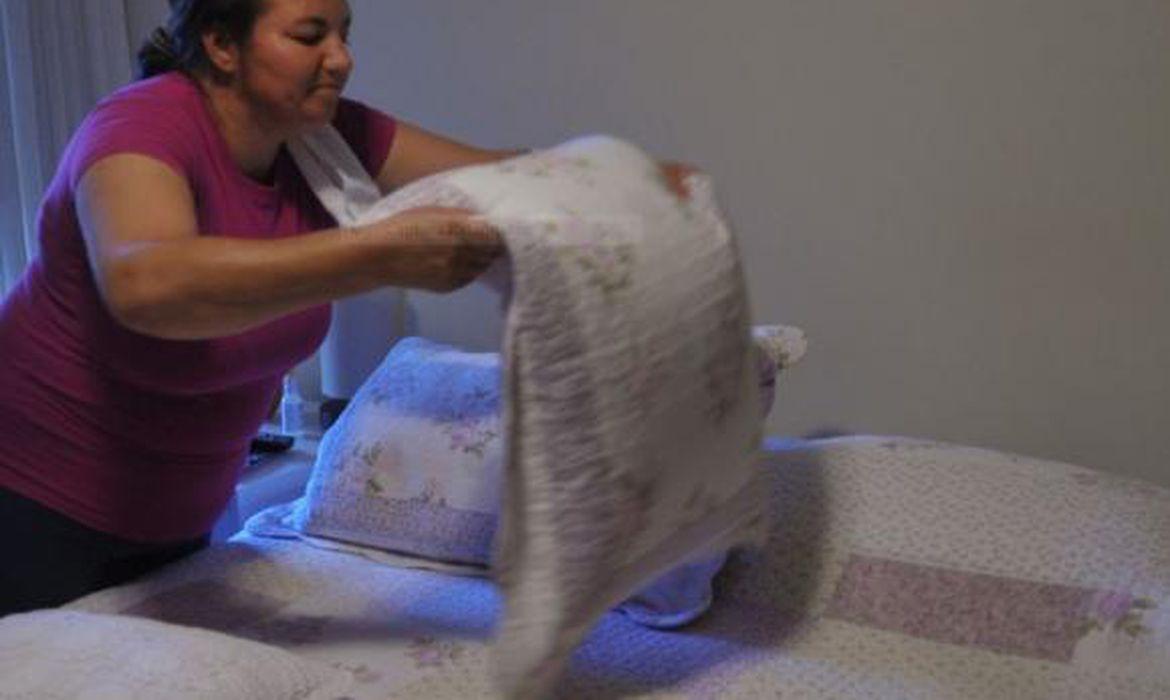 Mulheres e pandemia: covid acentuou desigualdade no trabalho doméstico