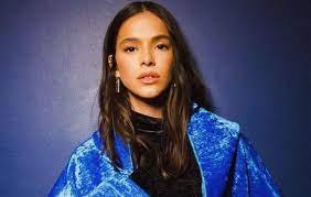 Bruna Marquezine aparece em primeiro teaser 'Besouro Azul', filme da DC