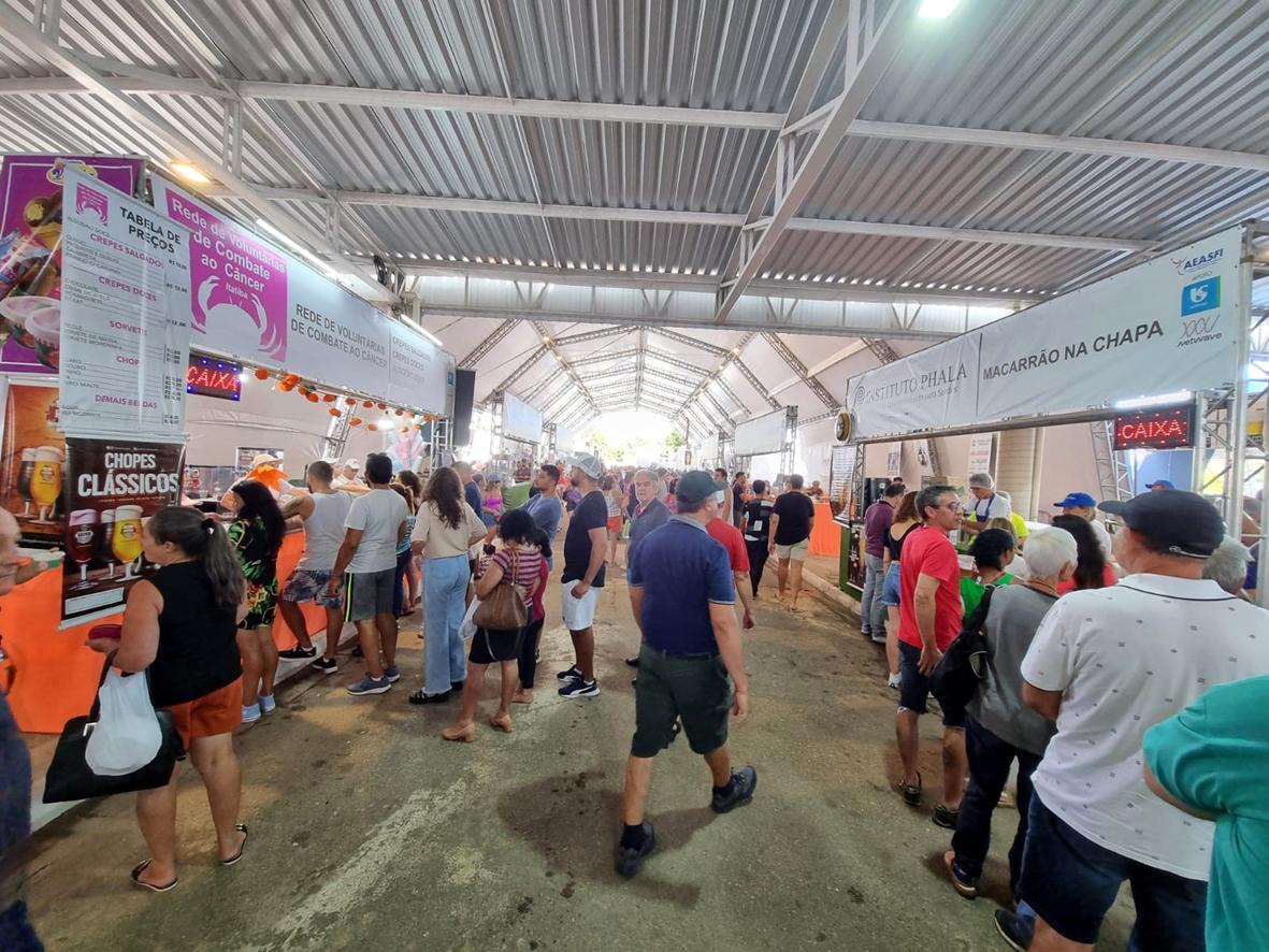 Faturamento das entidades na Festa do Caqui ultrapassa R$ 2 milhões