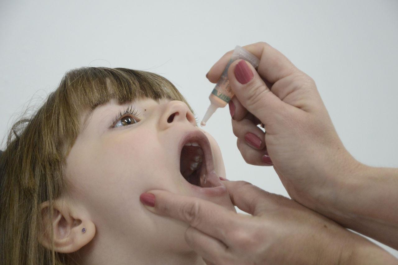 Paralisia infantil: Saúde alerta sobre a necessidade do esquema vacinal completo