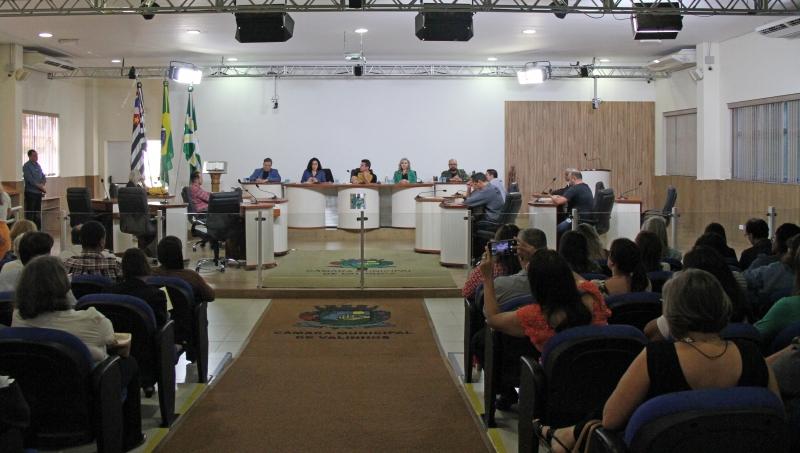 Reunião entre Executivo, Legislativo e representantes de mais de 100 escolas debate segurança nas redes municipal, estadual e privada