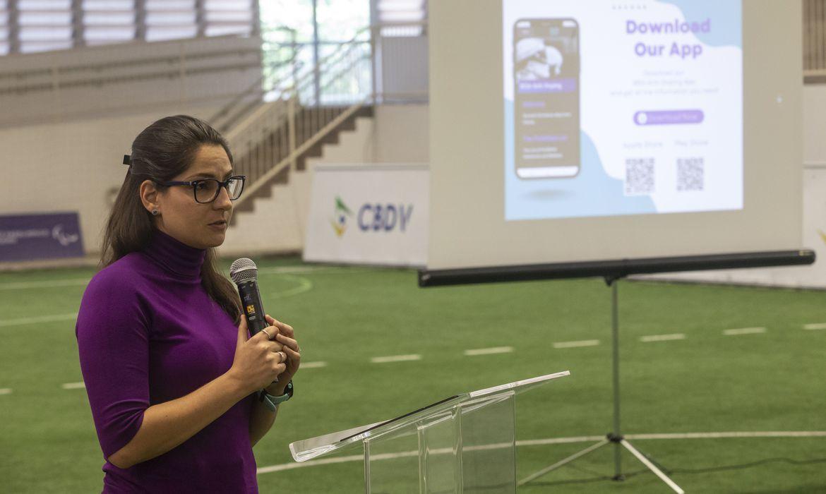 Brasileira idealiza app antidoping para atletas deficientes visuais