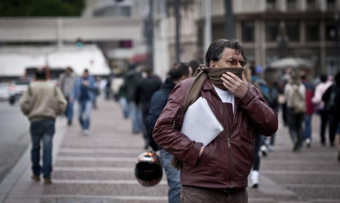 Capital paulista tem madrugada mais fria do ano