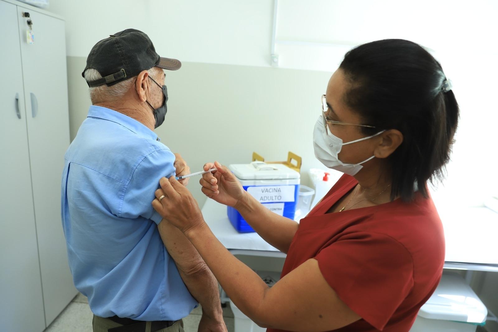 Contra doenças respiratórias, Prefeitura ressalta os cuidados e vacinação contra gripe e Covid-19