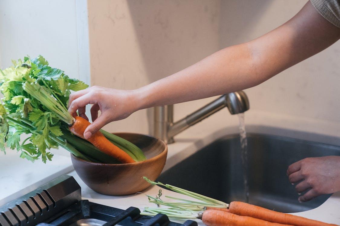 Entenda como devemos levar a sério a higienização dos vegetais