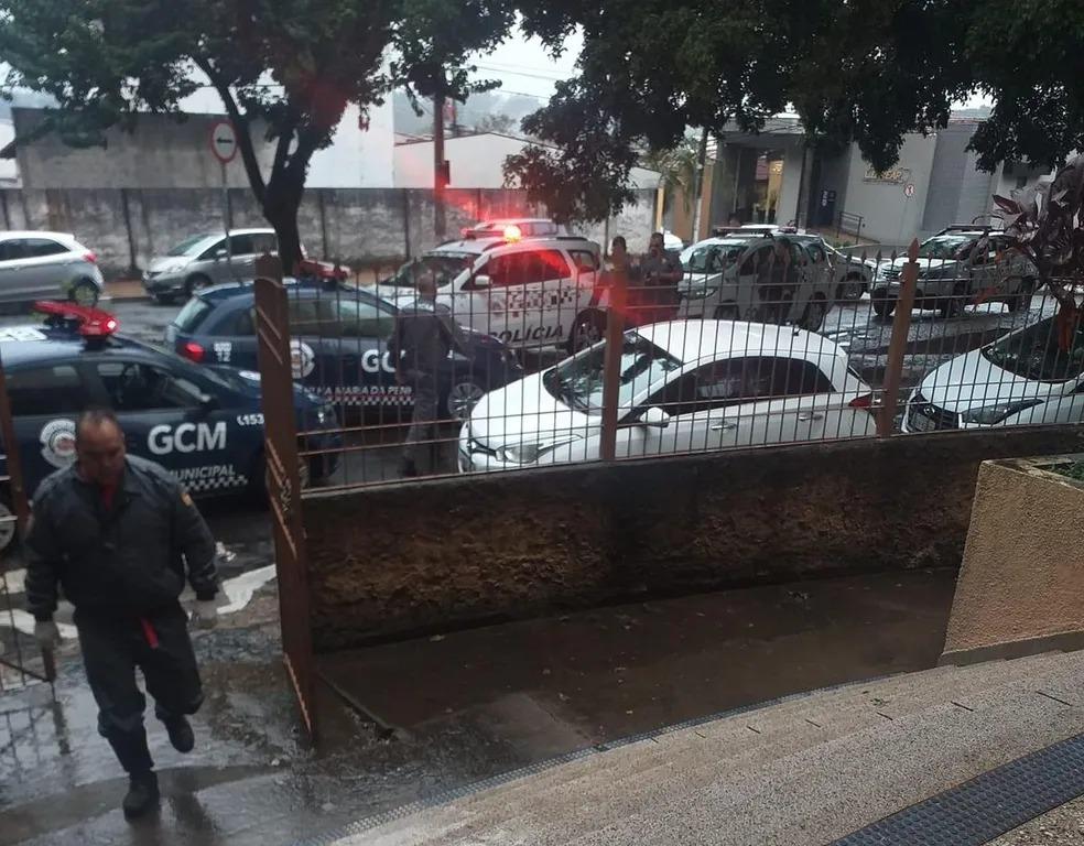 Estudante é feita refém por colega de escola em Mogi Mirim; aluno acabou apreendido