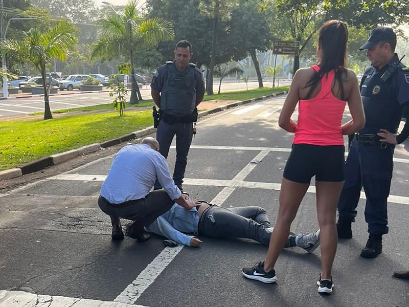 Prefeito de Campinas atende vítima de acidente de trânsito na Heitor Penteado