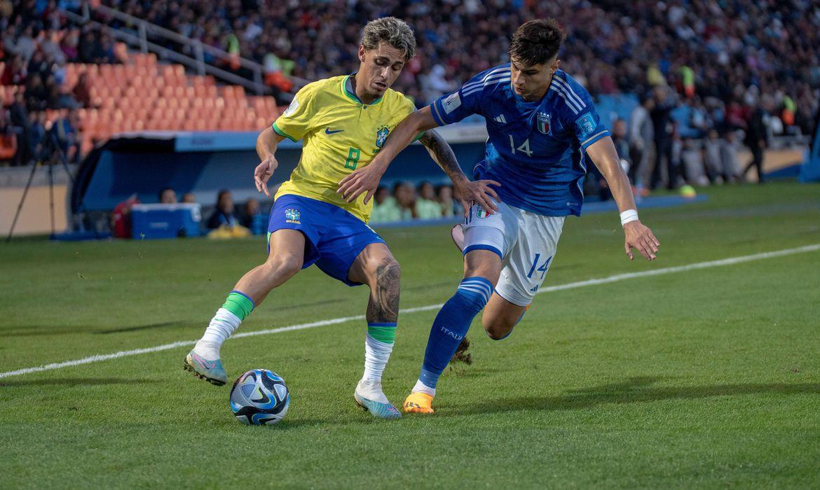 Revés para Itália na estreia do Mundial Sub-20 expõe falhas do Brasil