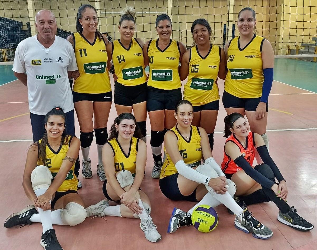 Seleção adulta feminina vence em sua estreia na Copa Itatiba de Voleibol