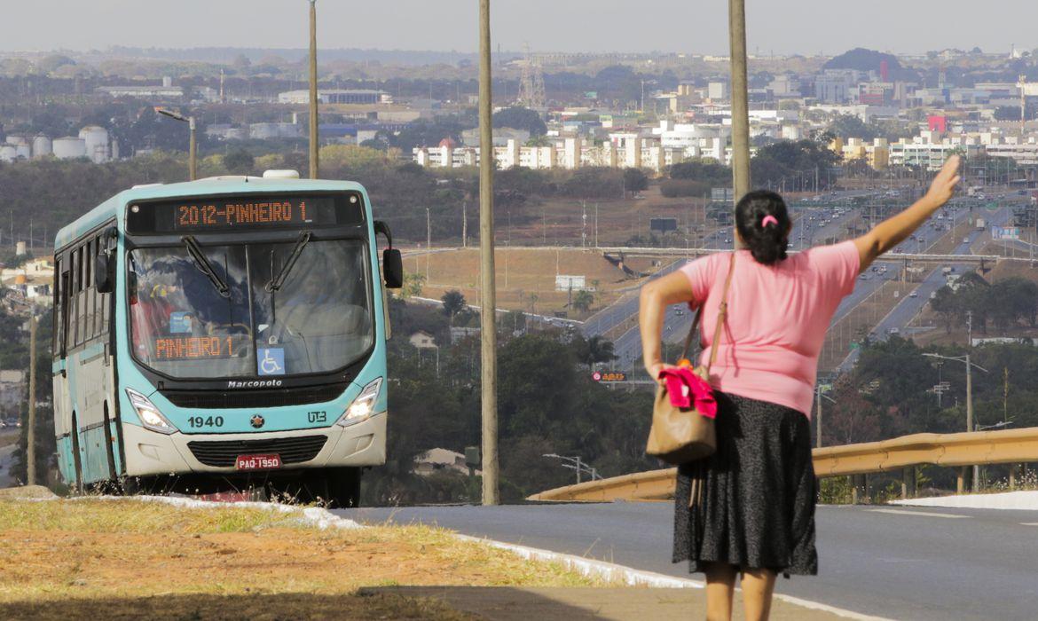 Transporte gratuito não eleva participação nas urnas, aponta Ipea