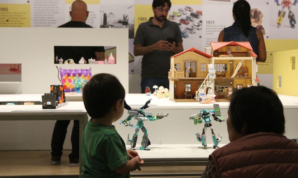 Exposição estimula a empatia entre crianças japonesas e brasileiras