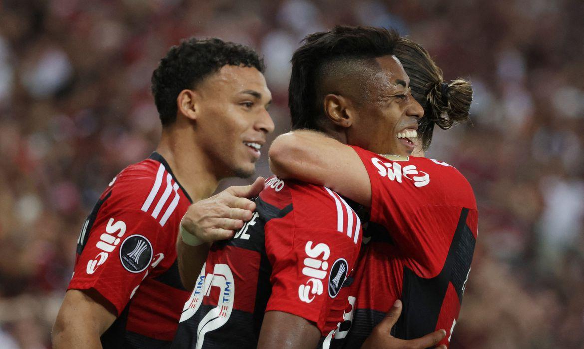 Flamengo e Internacional se garantem nas oitavas da Libertadores
