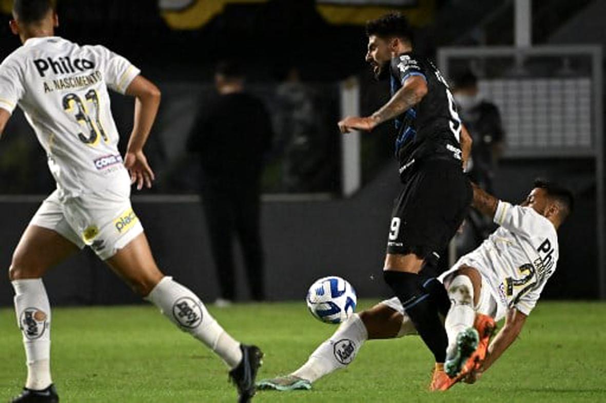 Santos se despede com empate sem gols diante do Blooming-BOL