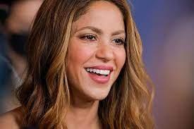 Shakira volta a dar indireta a Piqué, em meio a rumores de affair com Lewis Hamilton