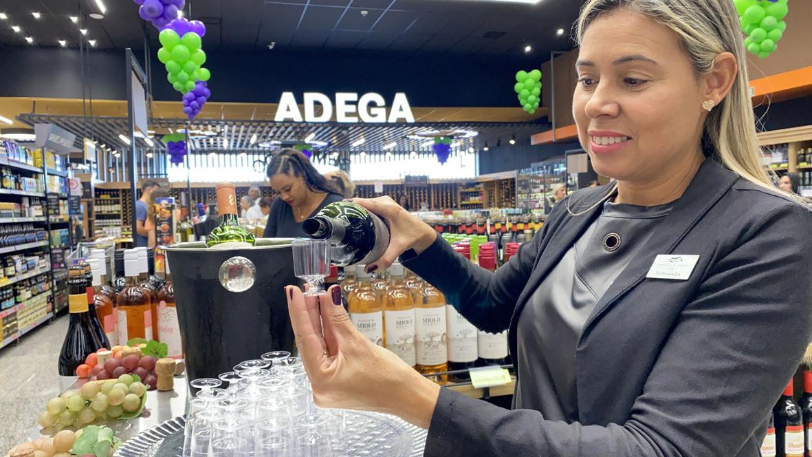 Covabra Supermercados realiza Feira dos Queijos e Vinhos em Itatiba