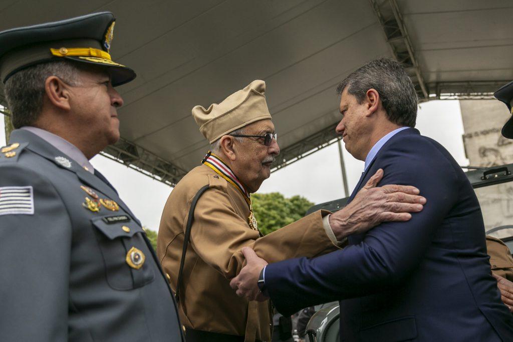 Desfile de 91 anos da Revolução Constitucionalista reúne grande público no Ibirapuera