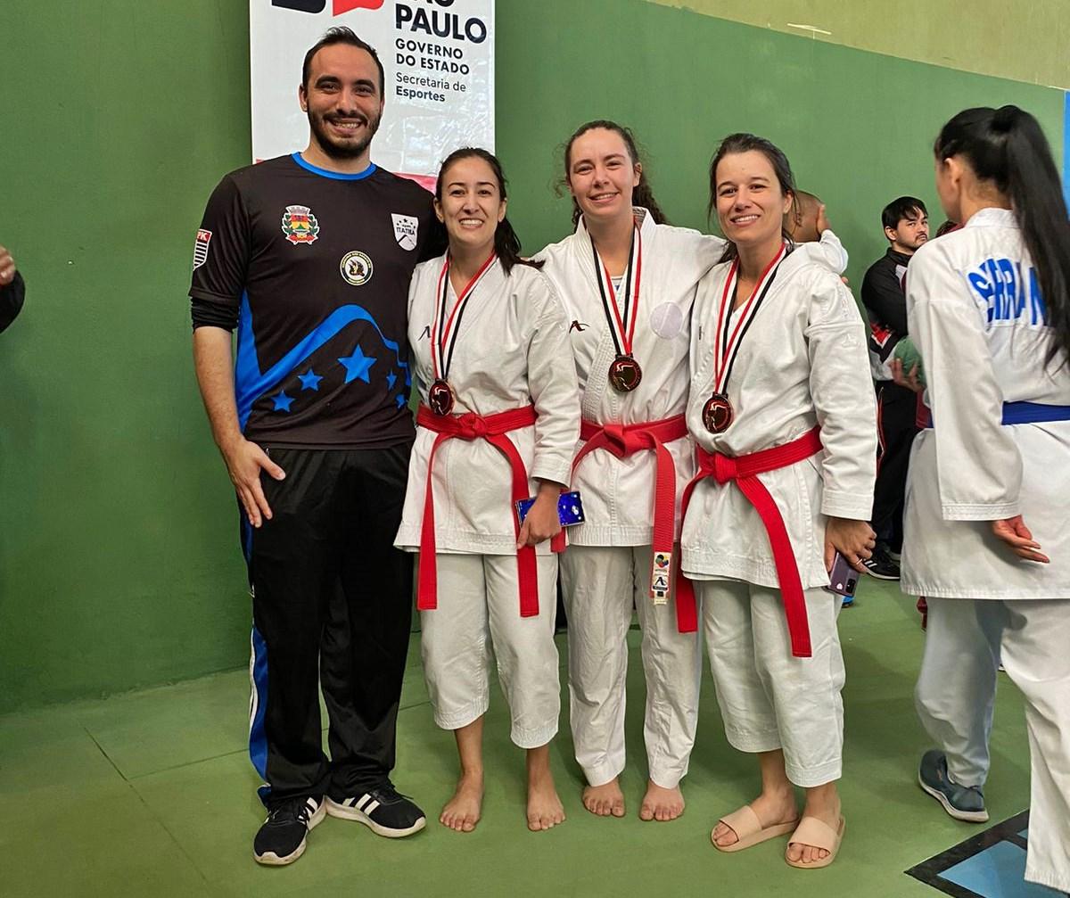 Karatê feminino é medalha de bronze nos Jogos Regionais em Mococa