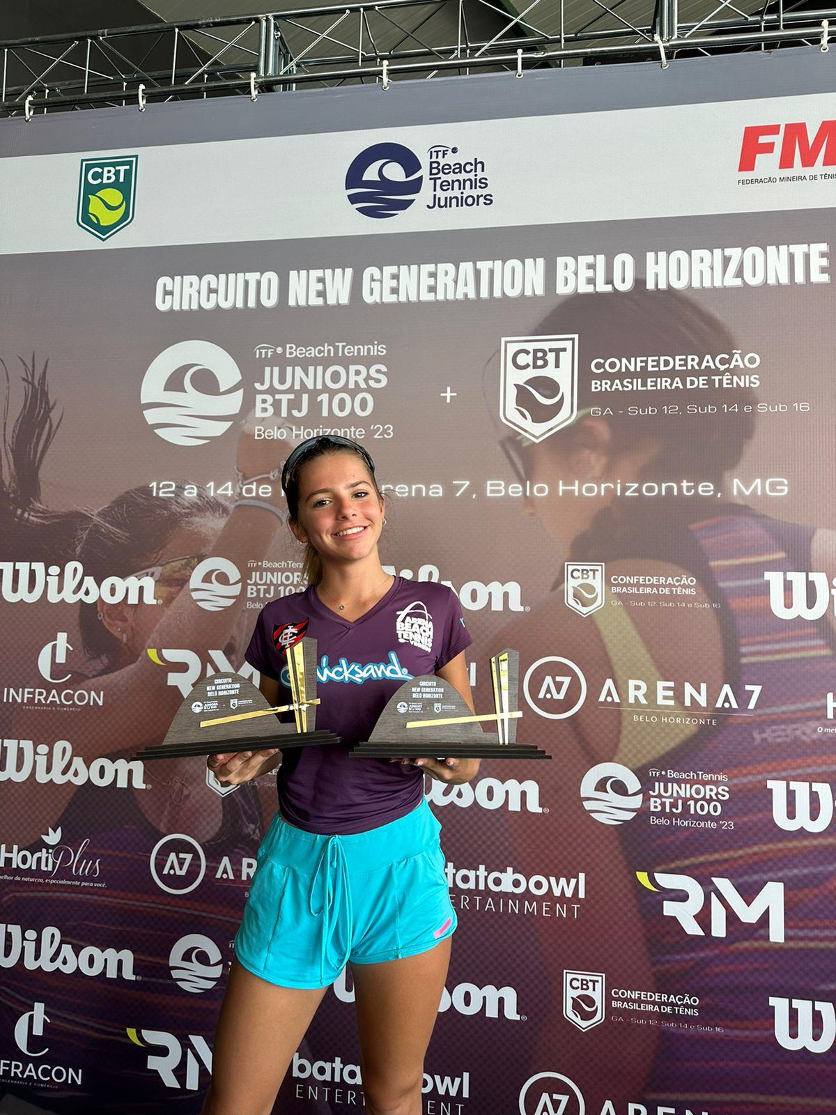 Maria Gilli conquista título em Curitiba e se destaca no topo do ranking juvenil