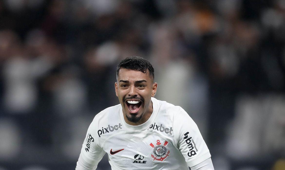 Corinthians pega Old Boys para definir situação na Copa Sul-Americana
