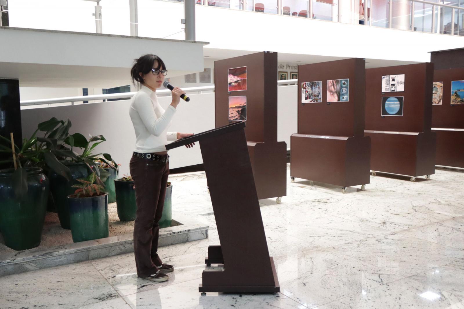 Exposição da jovem Patrícia Marzano é aberta na Câmara Municipal