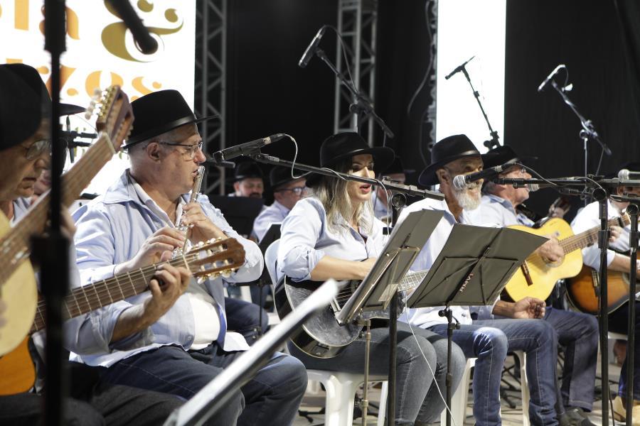 Festival Viola & Raízes de Amparo celebra música caipira e recebe cerca de 10 mil pessoas