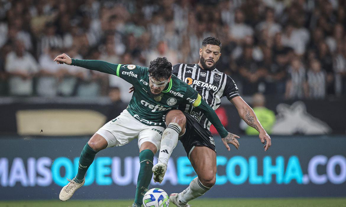 Libertadores: Galo e Palmeiras iniciam duelo brasileiro nas oitavas