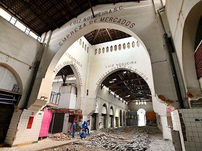 Mercado Municipal de Campinas conclui demolições e inicia fundação de nova estrutura