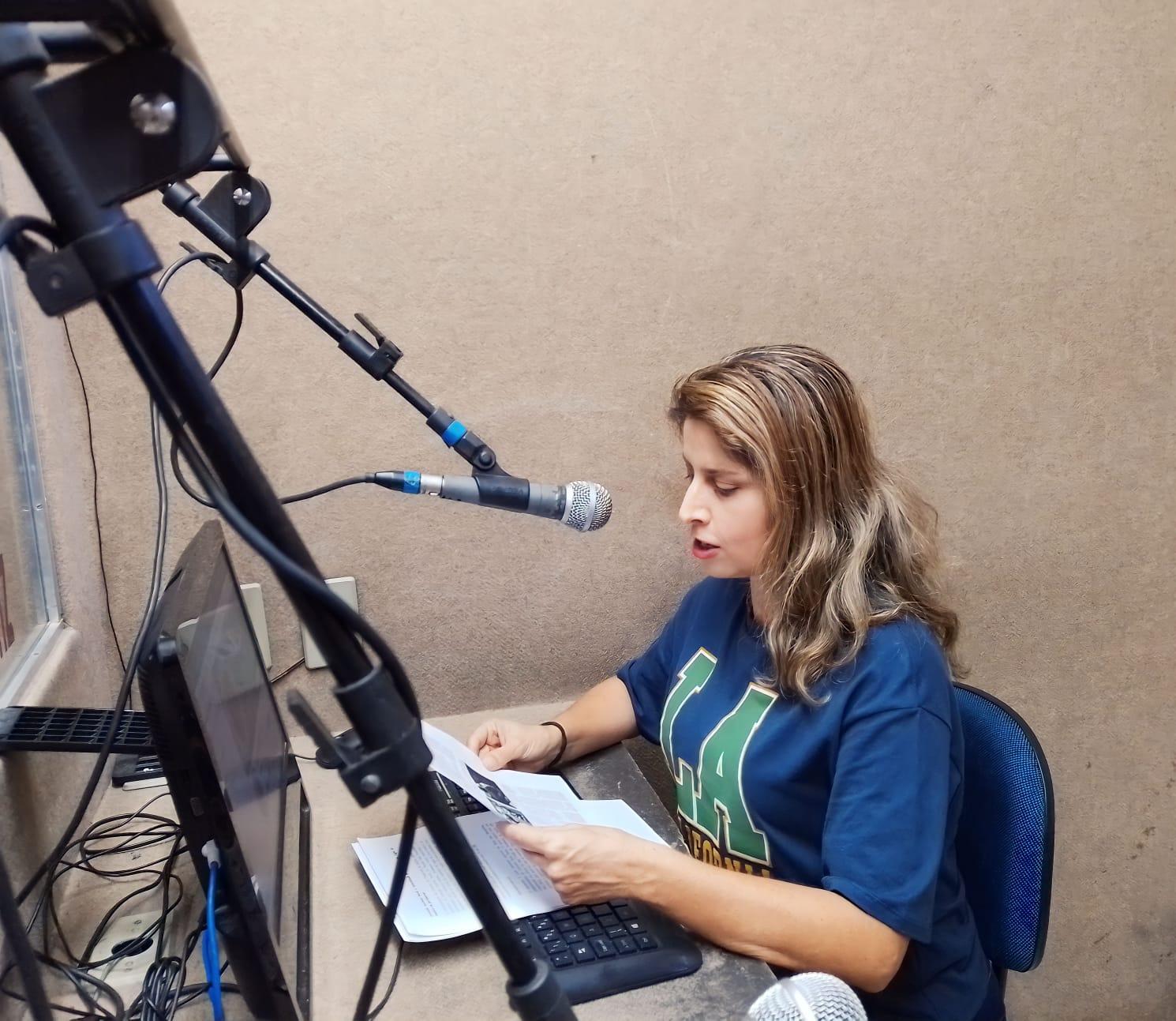 90% dos brasileiros consomem algum formato de áudio, como Rádio, streaming ou Podcast