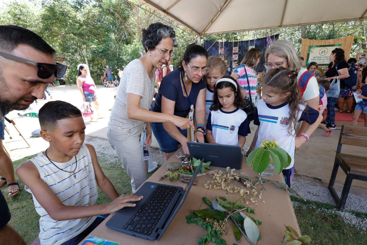 Feira Científico-Cultural reúne mais de 30 mil pessoas em dia de diversão e aprendizado