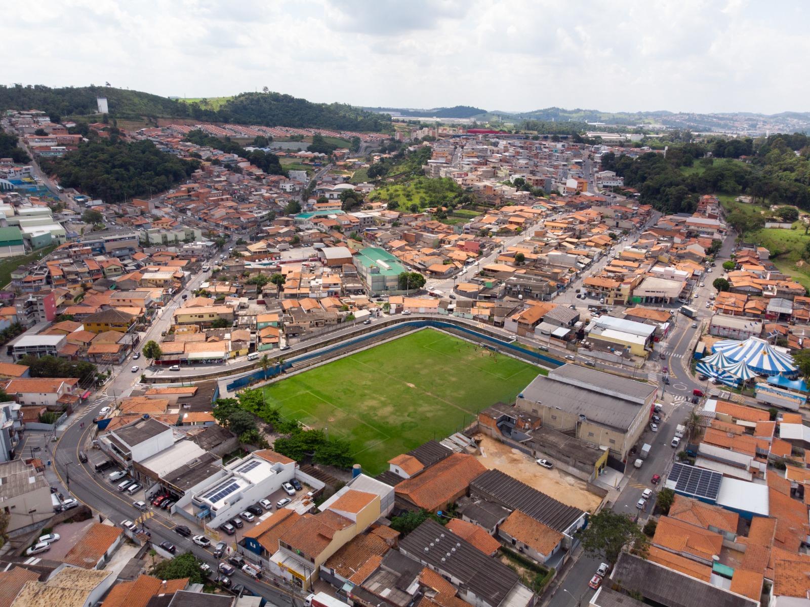 Louveira é a 3ª cidade com mais investimento de saúde per capita entre todas as 27 cidades da RMC e RMJ