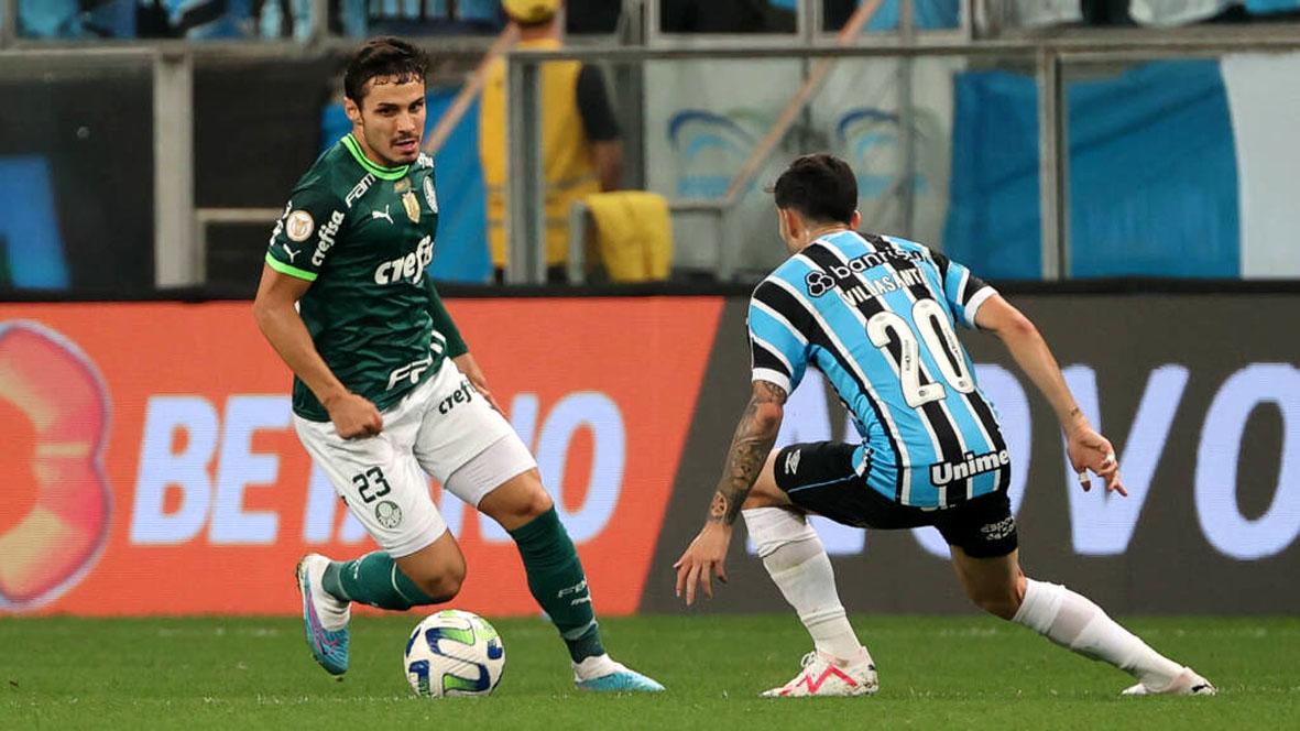  Palmeiras é derrotado por 1 a 0 pelo Grêmio em Porto Alegre