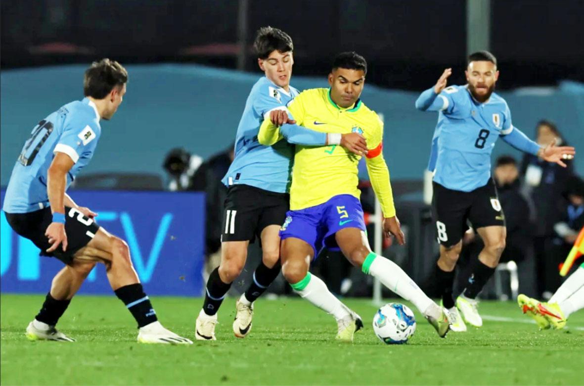 Brasil perde para o Uruguai no Centenário e cai para o terceiro lugar