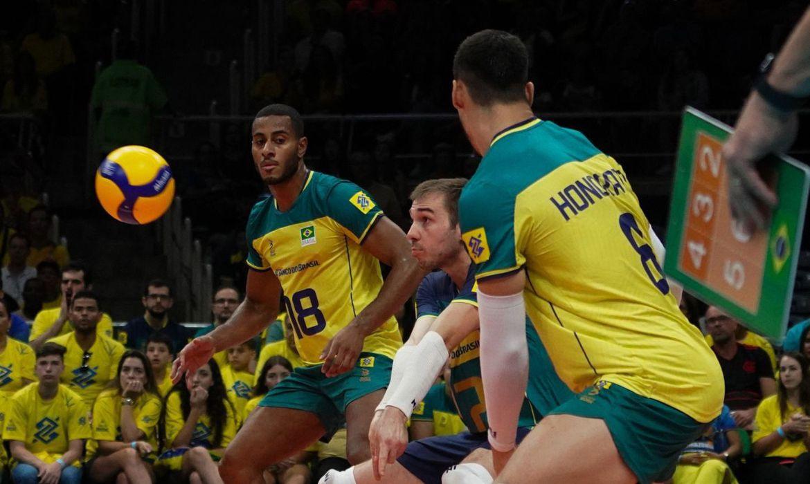 Brasil vence Itália no vôlei e está na Olimpíada de Paris