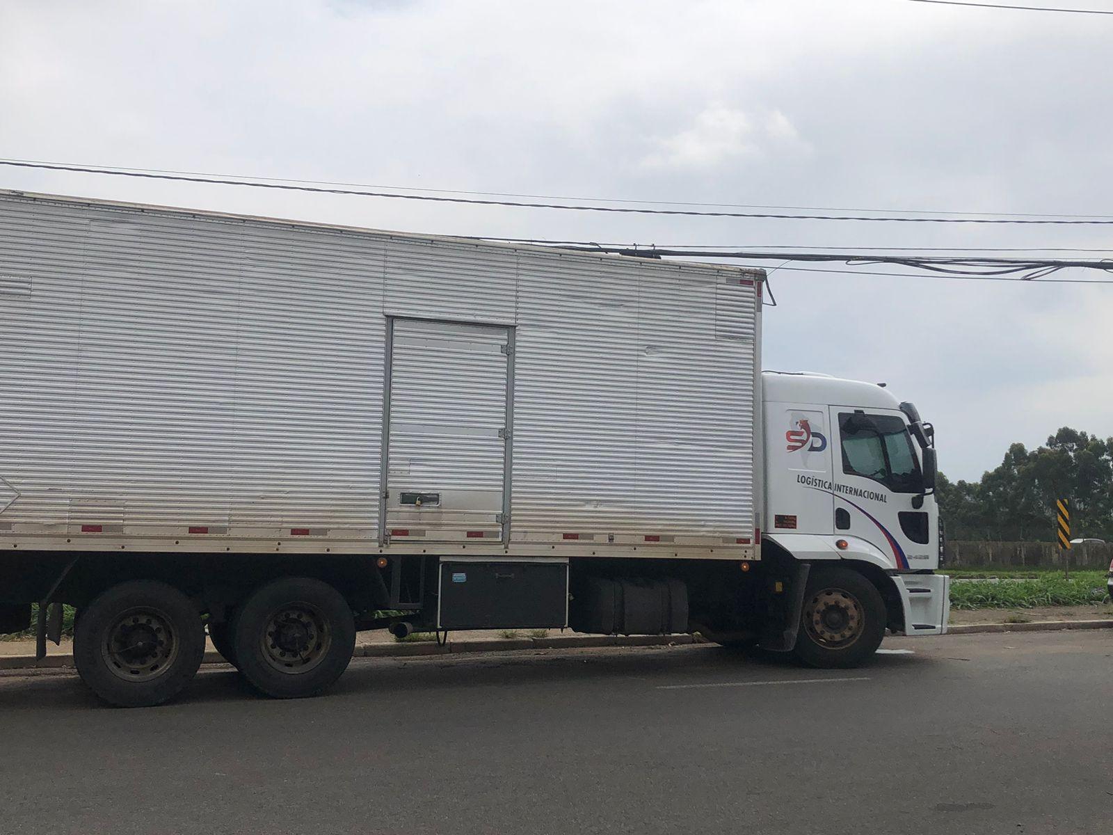 Eixos suspensos de caminhões carregados passam a ser cobrados nas rodovias Anhanguera e Bandeirantes