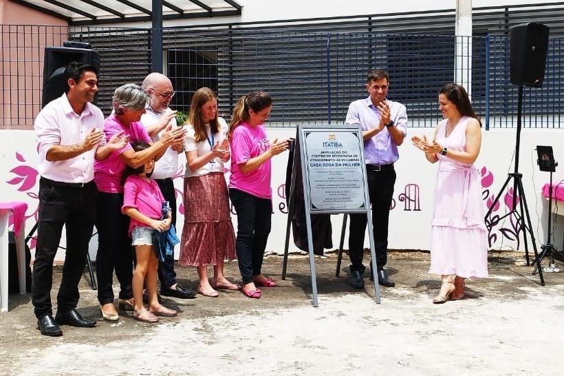 Entrega da ampliação da Casa Rosa é realizada com grande festa