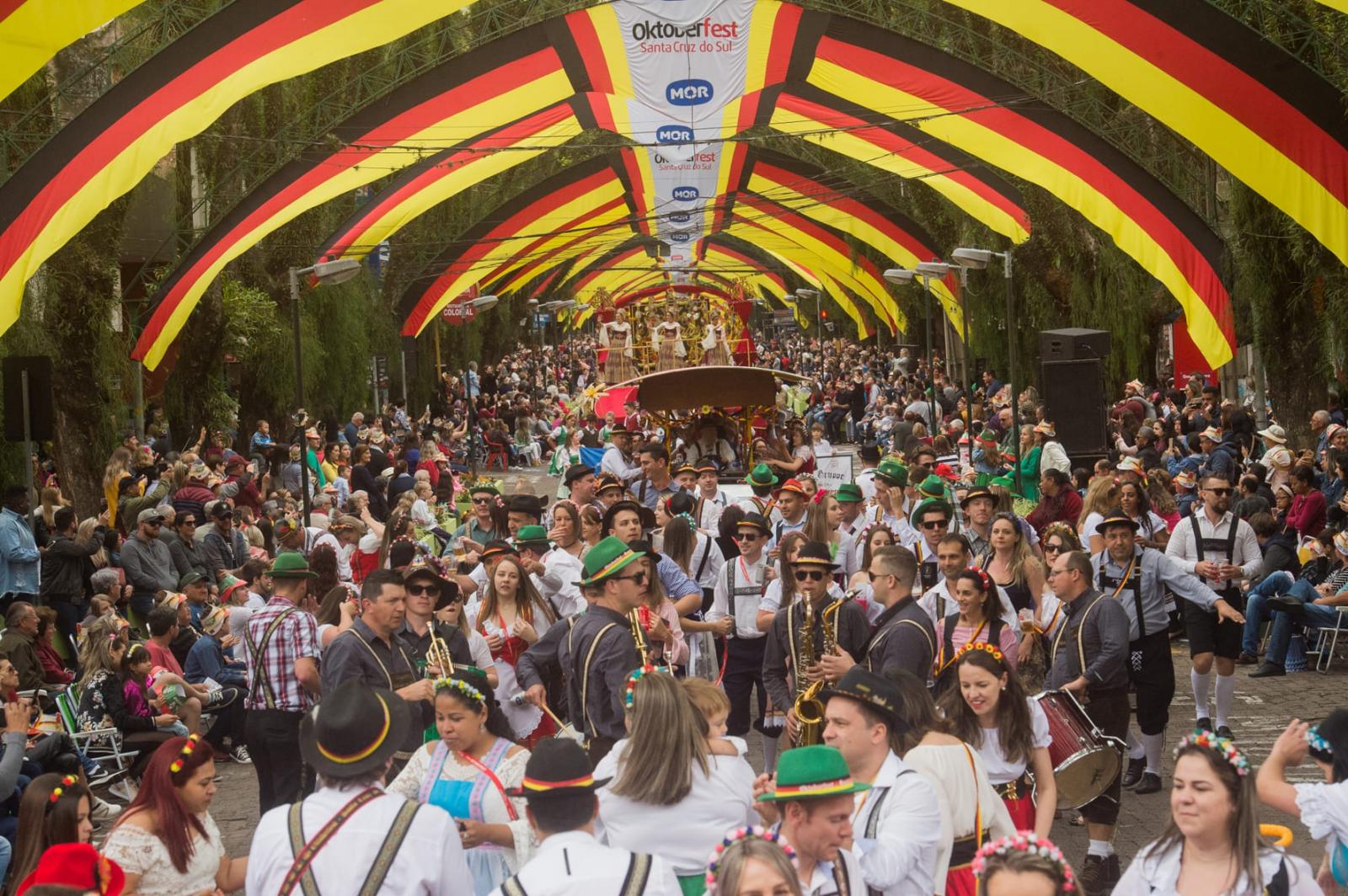 Outubro chegou: conheça as maiores Oktoberfests do Brasil!