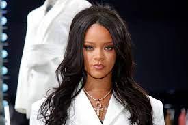 Rihanna está preparando turnê mundial para 2024 e dois álbuns, diz site
